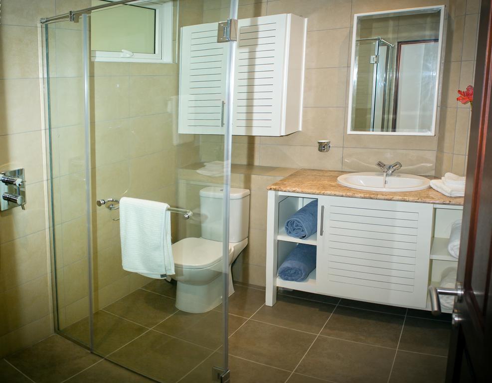 The Quadrant Luxury Apartments Виктория Екстериор снимка