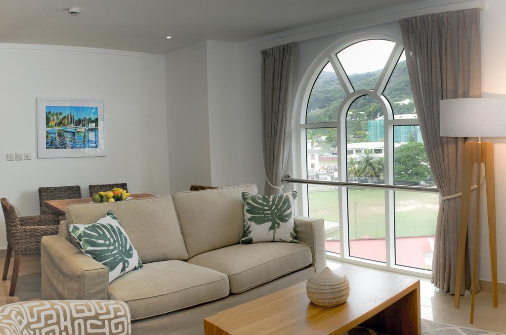 The Quadrant Luxury Apartments Виктория Екстериор снимка