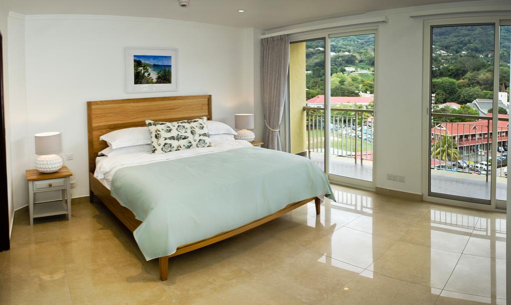 The Quadrant Luxury Apartments Виктория Екстериор снимка
